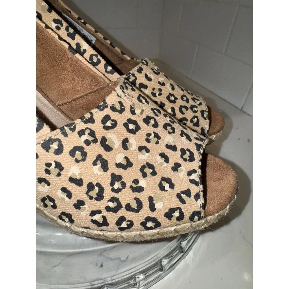 Toms Women Size 8 Michelle Cheetah Print Stacked Heel Slip On Wedge Peep Toe - Picture 10 of 14